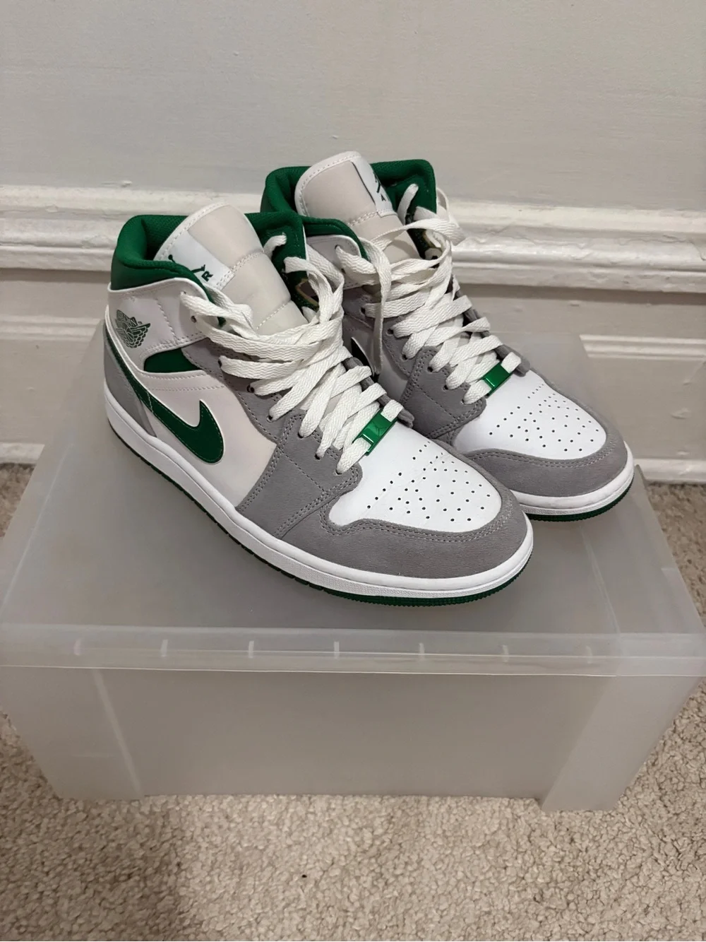 Nike Men Air Jordan 1 Mid SE ‘Grey Pine Green’ Size 8